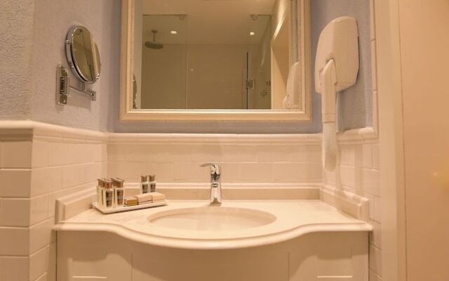 Edmond Luxury Hotel & Spa