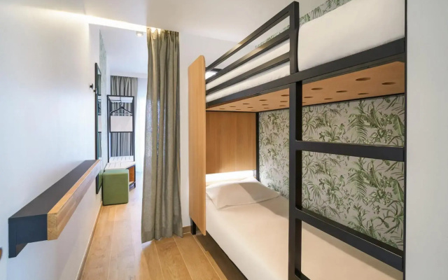 Mercure Avignon TGV Hotel et Spa