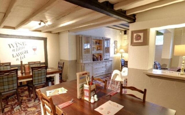 Chequers Country Inn