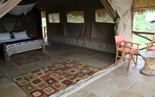 Sentrim Mara Game Lodge