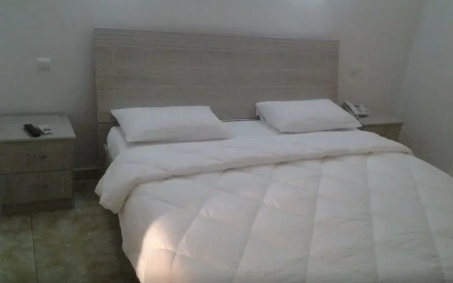 Hotel Les Frontieres Odienne