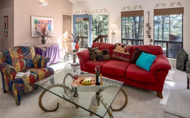 La Luz Lodge - Two Bedroom Cabin