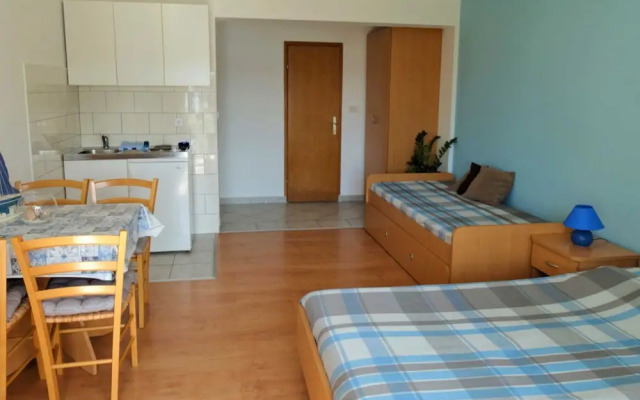 Warm and Welcoming Apartments With Sea View