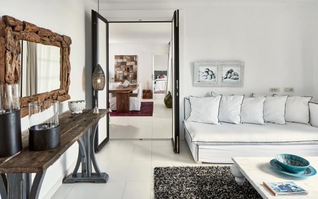 Villa Panormos (by Myconian Collection)