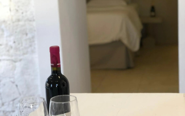 Parthenis Hotel & Suites