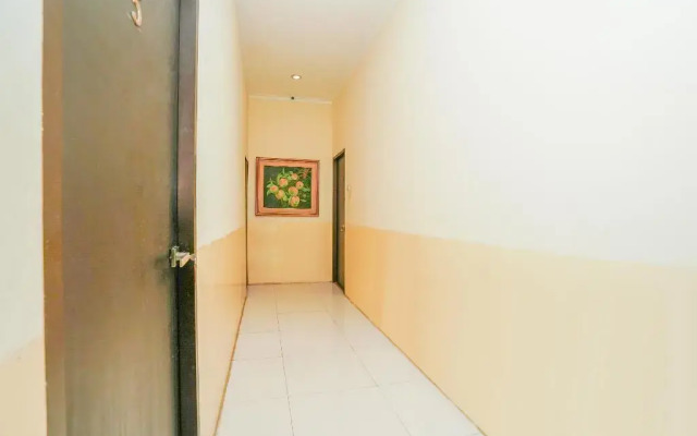 OYO 1956 Kana Family Residence