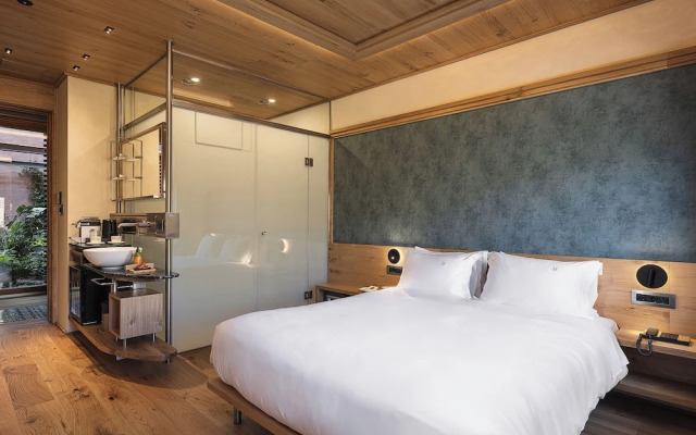 Elysia Boutique Hotel