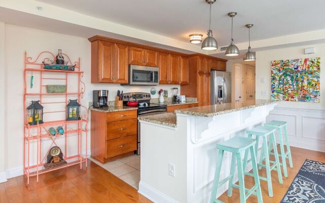 Captains Watch Condos