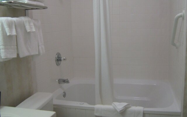 Super 8 Ottawa Starved Rock