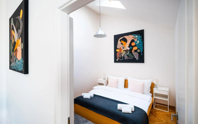 Luxurious Woodrow Wilson apt in Prague centre