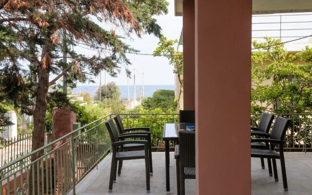 Peris Beach Villa Galaxy near Athens Airport