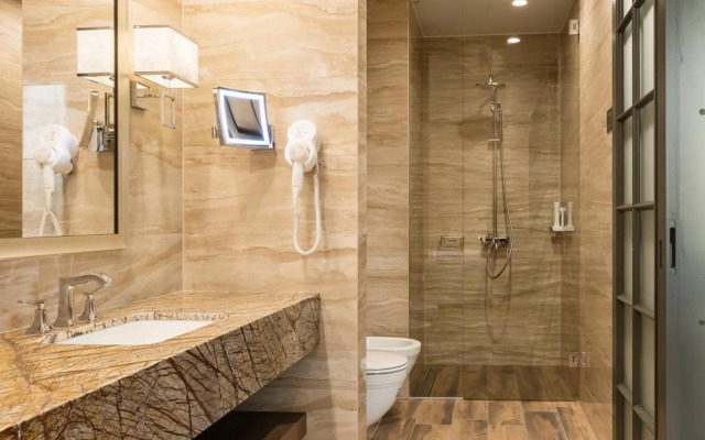 Спа- и конференц-отель V