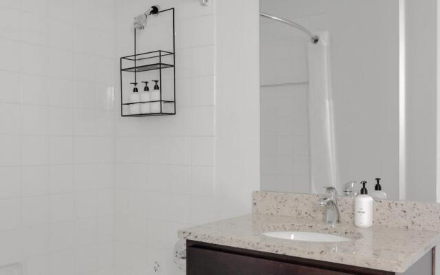 Chicago | Epic Studio River North Apartment