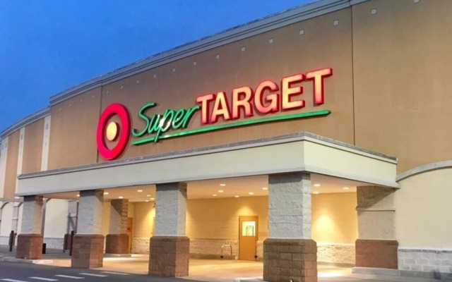 Onsite Gym Pool Fast Wifi More