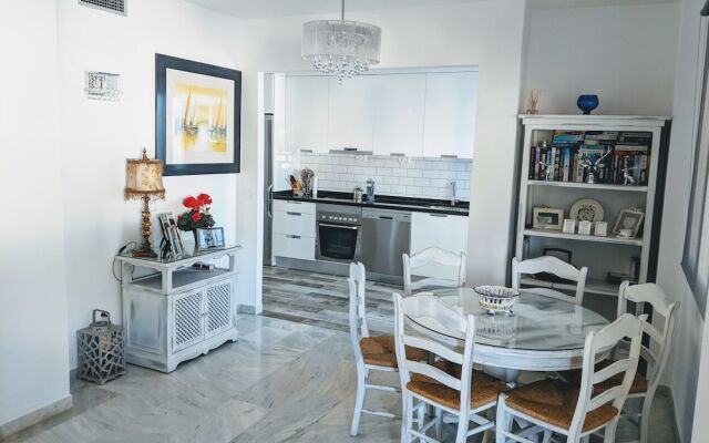 Puerto Banus Los Naranjos Hideaway