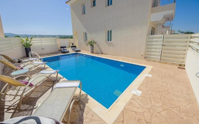 Pernera Holiday Villa 012