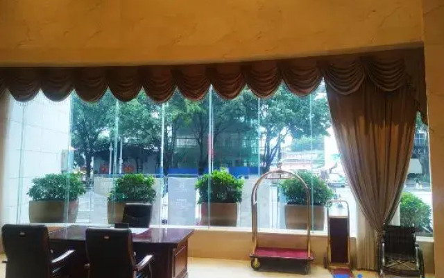 Yingjiang Triumph Hotel