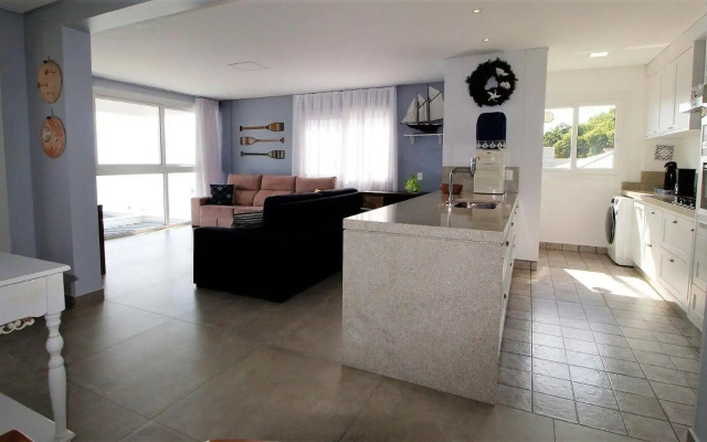 1080 - Apartamento com vista para o mar em Bombinhas