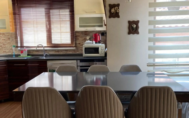Araz Residence