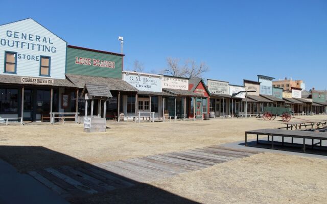 Wyatt Earp Hotel