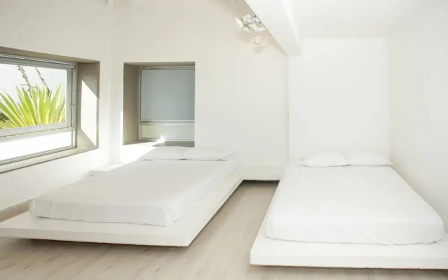 Luxe Villa San Jerónimo by Nomad Guru