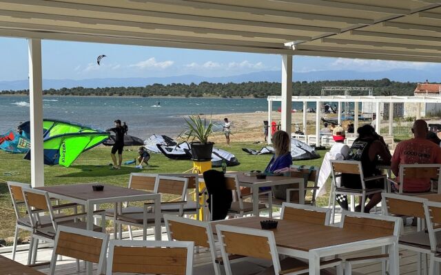 CNR Kitehouse