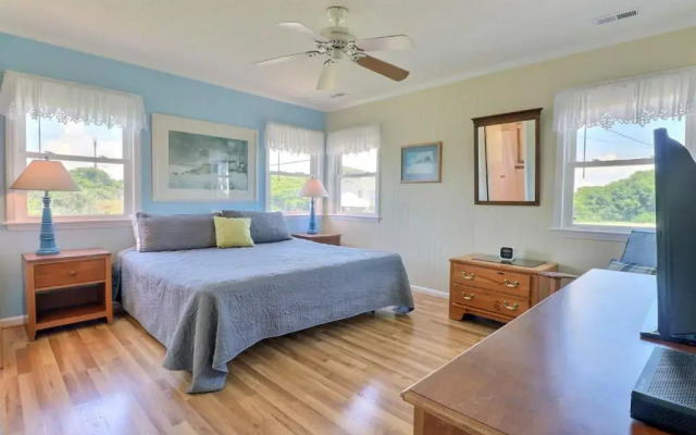 4011 - The Dog`s House