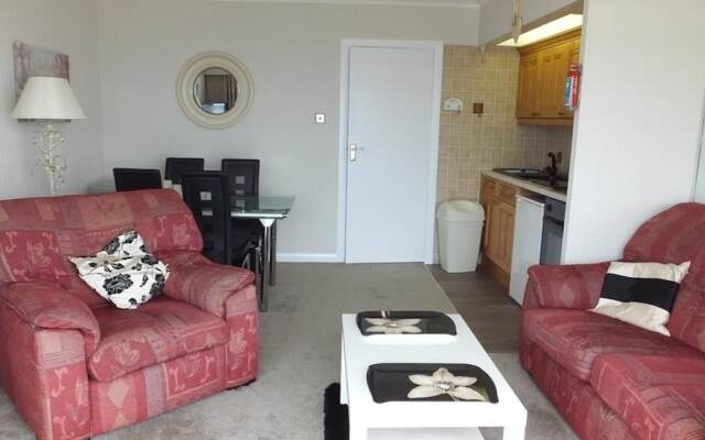 Strandways Court 14