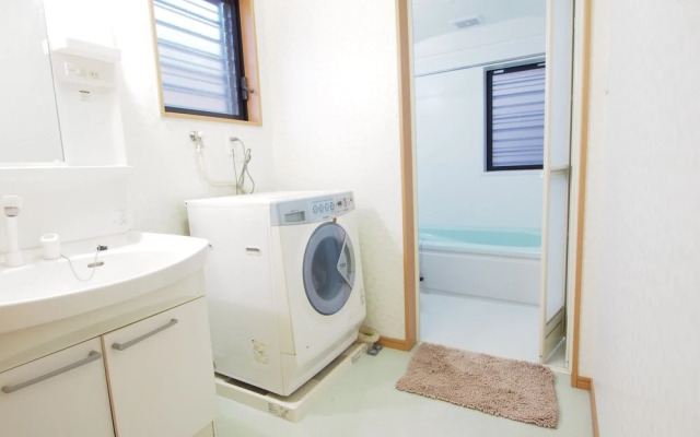 Okazaki House up to 8 People
