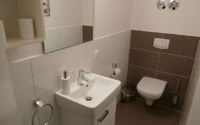 Hohe Lith 4.09 Modern Retreat