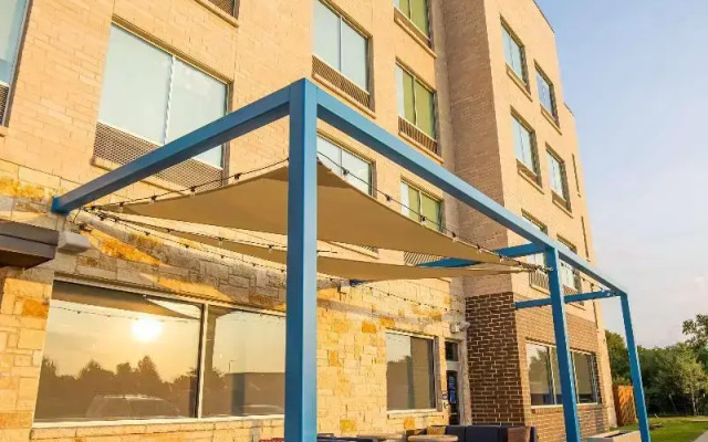 TRU By Hilton Allen Dallas