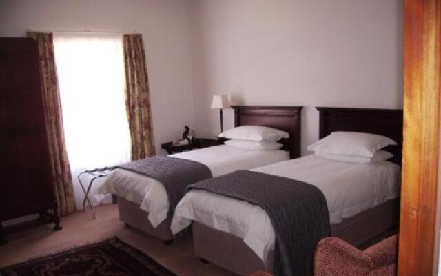 Hermanus Dorpshuys Guesthouse