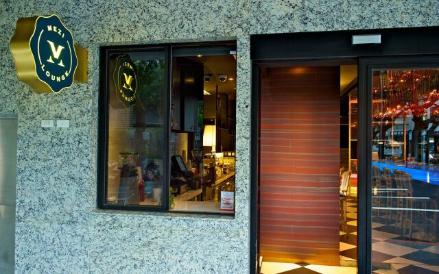 CHECK inn Taipei Main Station