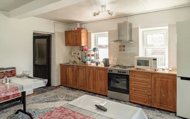 Camping Yard Hostel Karakol