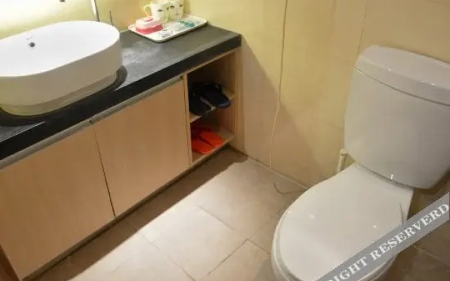 Yaxin Aparthotel