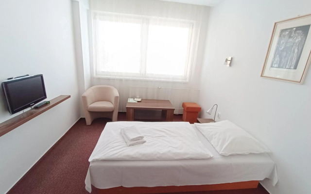 Klar Hotel