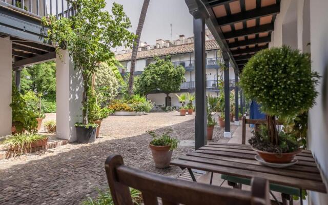 Apartamentos Gadi Corral Siglo XVI