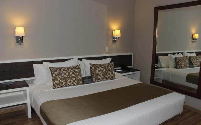 Hotel Plaza Revolución