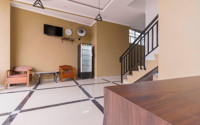 Reddoorz Plus @ Mampang Prapatan