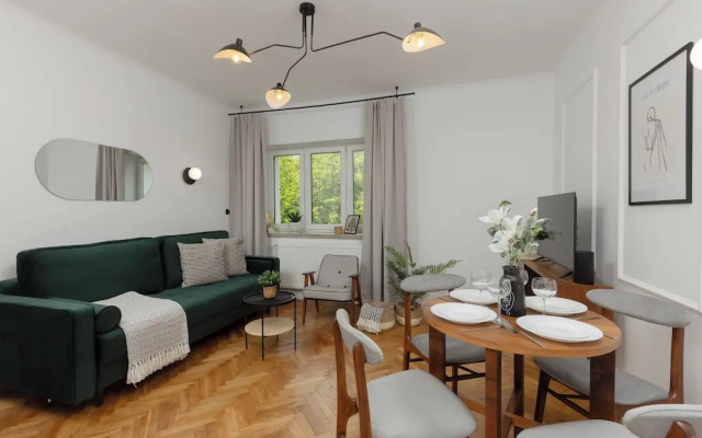 Stylish Apartment Nowolipie by Renters