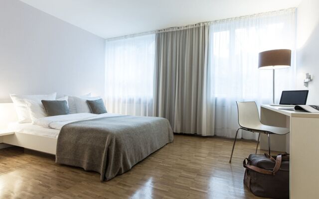 Bob W Munich Schwabing