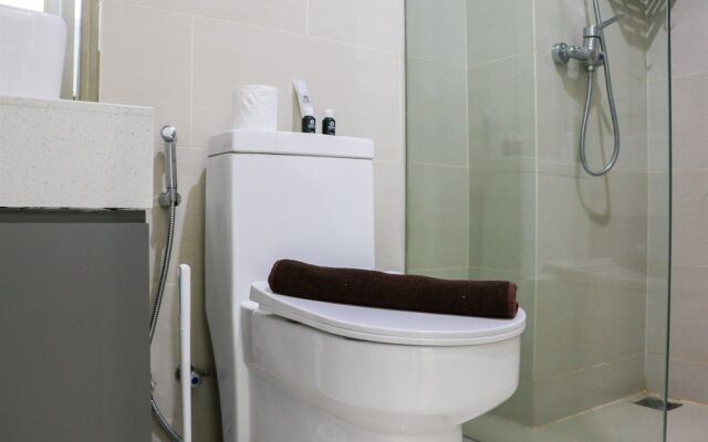 Spacious And Homey Studio At Daan Mogot City Apartment