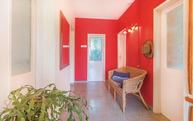 Nice Home in Pula With Wifi and 2 Bedrooms