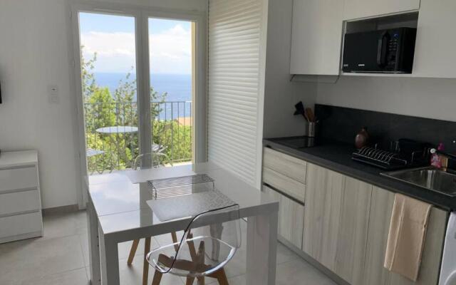 Studio au coeur du village de Poretto