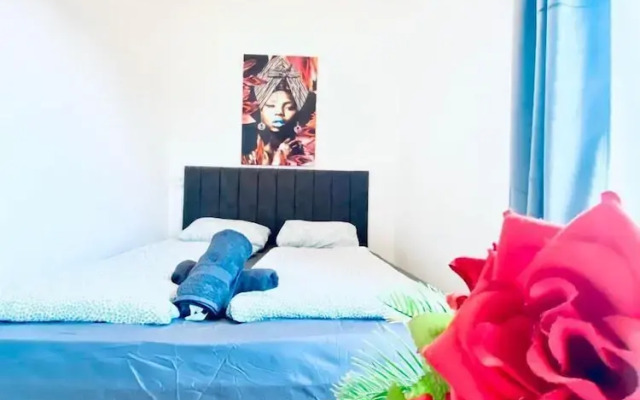 Spacious 4 BR Apt Perfect for Groups