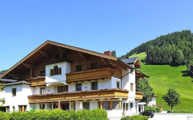 Apartment in Filzmoos Near Ski Amade