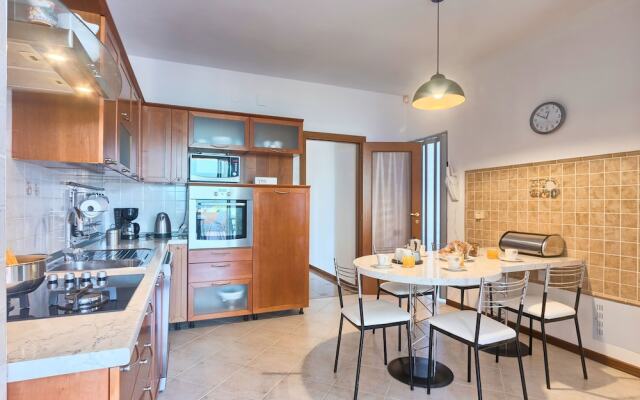 Apartment 1564