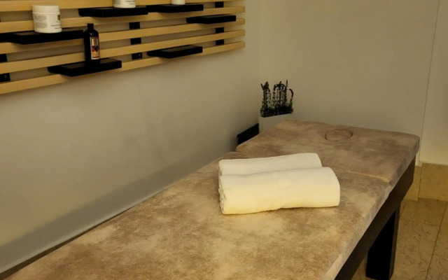 Xenon Hotel & SPA