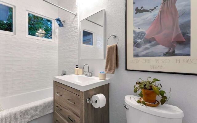 Highland House St. Pete