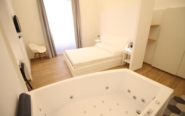 Suite 44